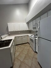 4121 Residence Drive in Ft. Myers, FL - Building Photo - Building Photo