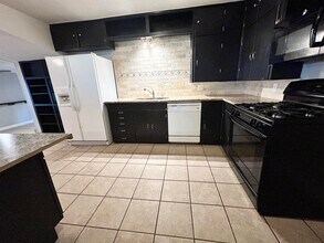 3310 28th St in Lubbock, TX - Foto de edificio - Building Photo