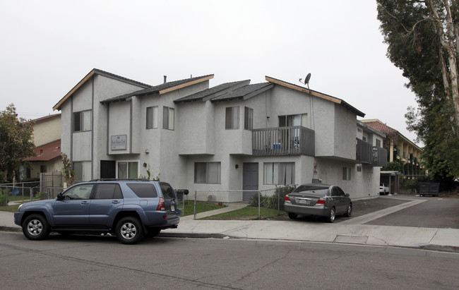 Belinda Circle Apartments in Anaheim, CA - Foto de edificio - Building Photo