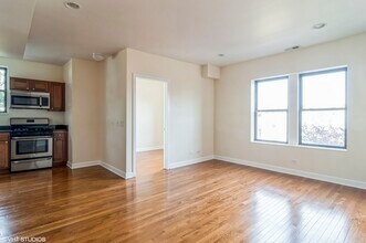 3754 N Bernard St in Chicago, IL - Building Photo - Building Photo
