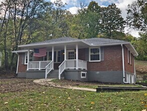 929 Due W Ave N in Nashville, TN - Building Photo - Building Photo