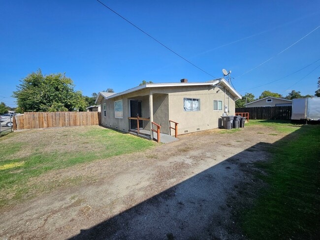 property at 908 S Sinclair Ave