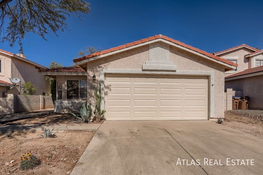 5084 W Blackbird Dr in Tucson, AZ - Building Photo