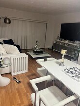 230 NW 87th Ave in Miami, FL - Building Photo - Building Photo