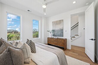 1019 12th Ave N in Nashville, TN - Building Photo - Building Photo