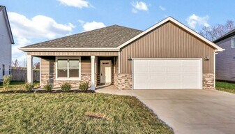 544 Ayden Ln in Clarksville, TN - Building Photo