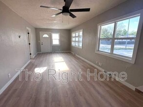 4525 N 70th St in Lincoln, NE - Building Photo - Building Photo