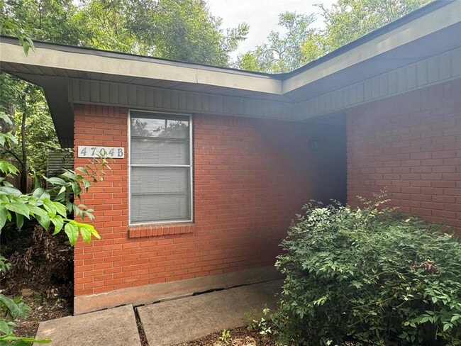 4704 Red River St in Austin, TX - Building Photo - Building Photo
