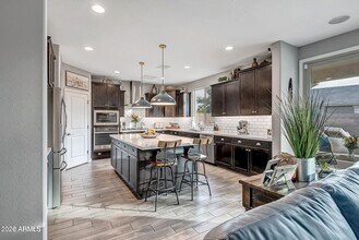 517 E Balao Dr in Phoenix, AZ - Building Photo - Building Photo