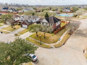5906 Saber River in Sugar Land, TX - Building Photo - Building Photo