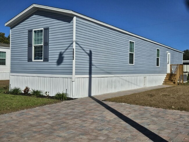 property at 1022 Myakka Dr