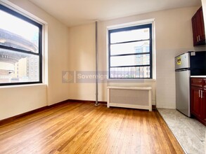 235 W 103rd St in New York, NY - Building Photo - Building Photo