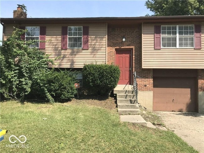 9444 English Oak Dr in Indianapolis, IN - Building Photo - Building Photo