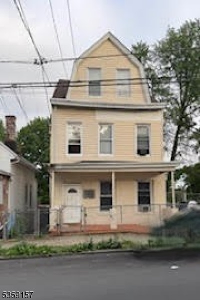 property at 16-18 N 4th St