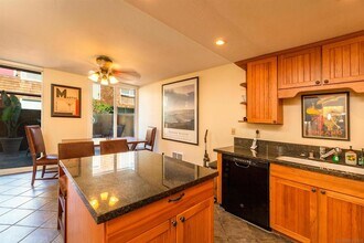 325 S Sierra Ave, Unit 36 in Solana Beach, CA - Building Photo - Building Photo