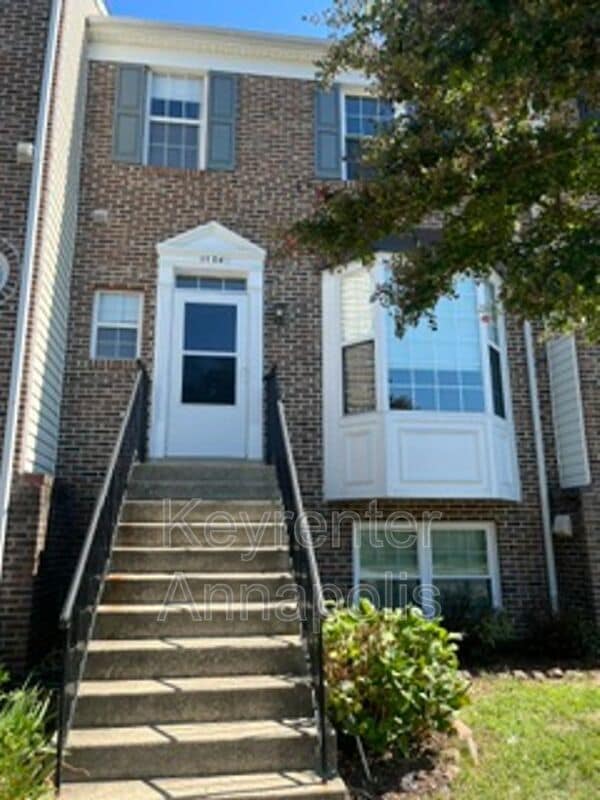 property at 1104 Wickford Ct