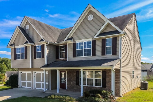210 Overlook Ct in Dallas, GA - Building Photo - Building Photo