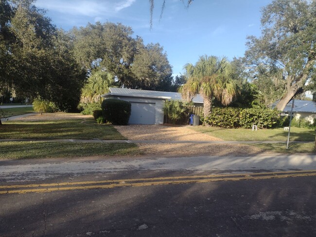 507 Banyan Rd in Vero Beach, FL - Building Photo - Building Photo