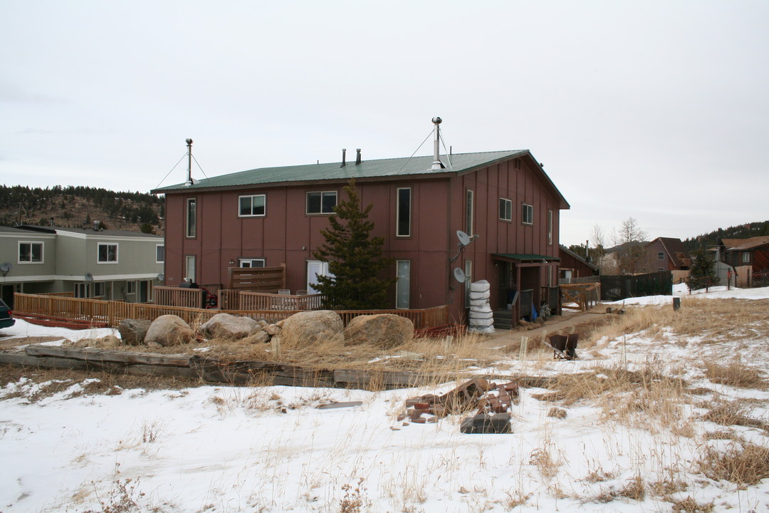 139 Conger St in Nederland, CO - Foto de edificio