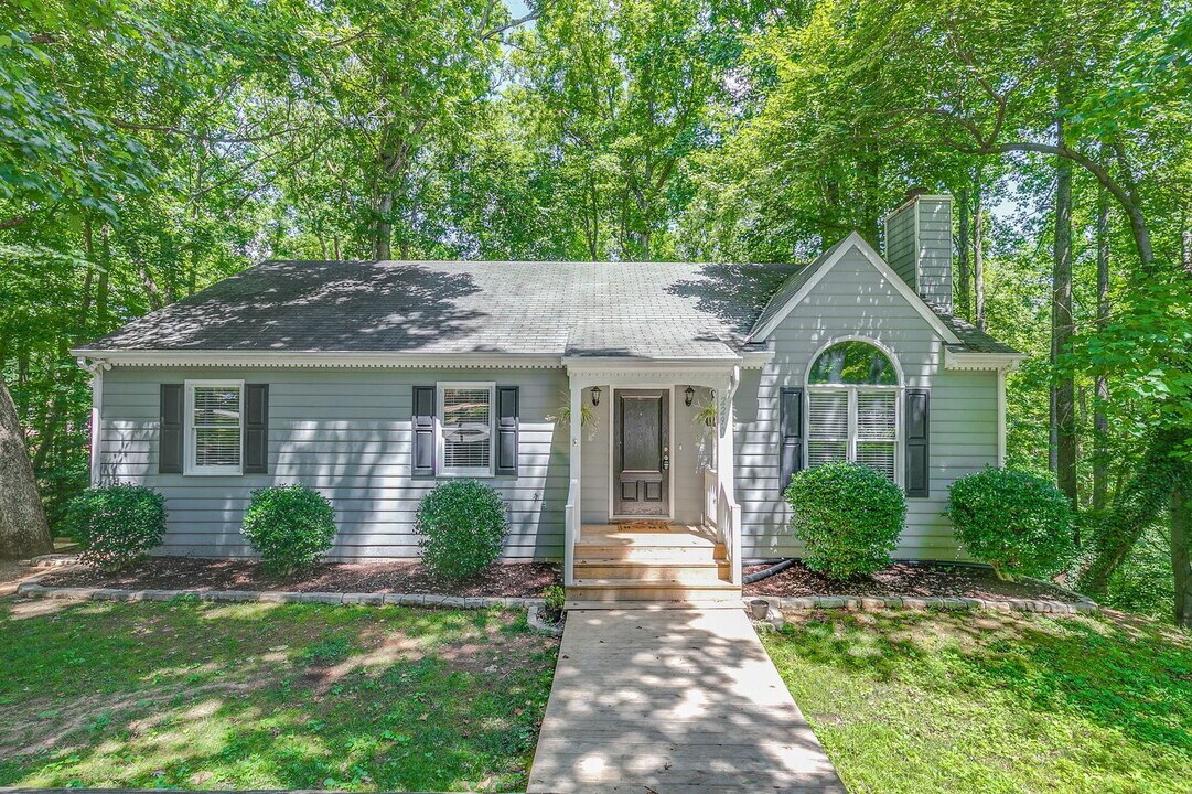 2290 Greenfield Dr in Richmond, VA - Foto de edificio