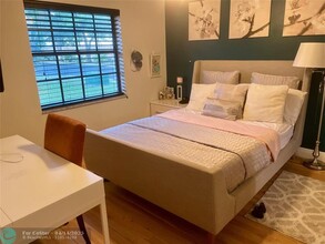 8989 W Sunrise Blvd in Plantation, FL - Building Photo - Building Photo