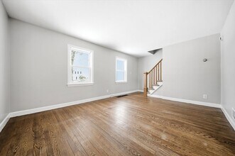 77 Merrow St in Manchester, NH - Building Photo - Building Photo