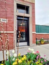 1101 W Granville Ave in Chicago, IL - Building Photo - Building Photo