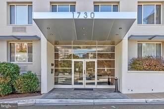 1730 Arlington Blvd, Unit 209 in Arlington, VA - Foto de edificio - Building Photo