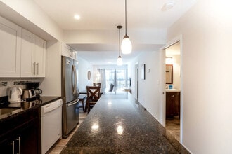 201 178th Dr in Sunny Isles Beach, FL - Building Photo - Building Photo