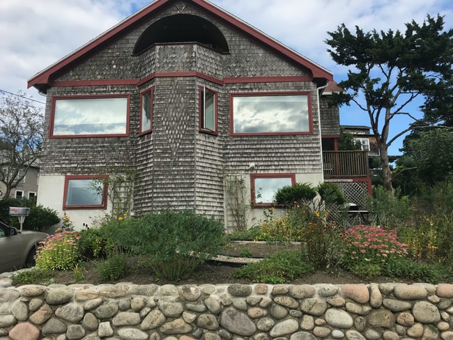 88 Witham St in Gloucester, MA - Building Photo - Building Photo