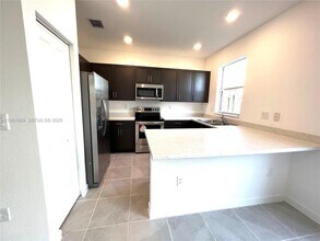 1864 SE 27th Rd in Homestead, FL - Building Photo - Building Photo