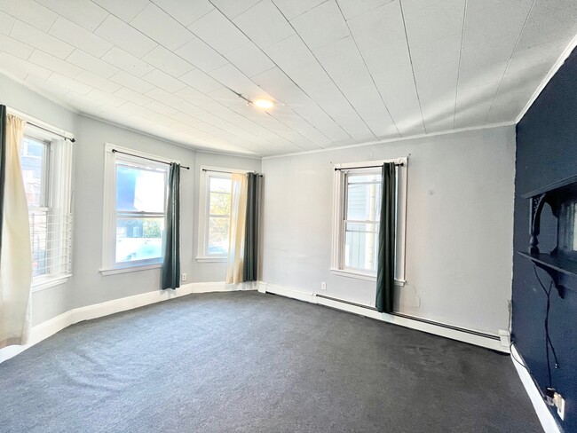 36 Calumet St, Unit 1 in Boston, MA - Building Photo - Building Photo