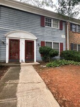 2831 Tully Square in Winston-Salem, NC - Building Photo - Building Photo