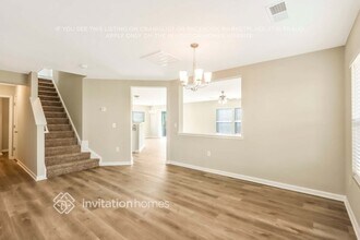 4047 Houldsworth Dr in Charlotte, NC - Foto de edificio - Building Photo