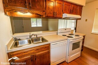 1510 Houston St in Manhattan, KS - Building Photo - Building Photo