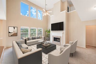 4926 Lake Gladewater Ct in Richmond, TX - Building Photo