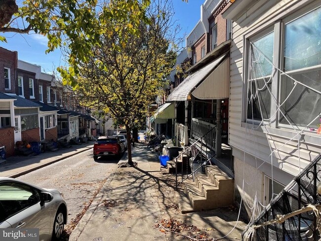 property at 3675 Eveline St