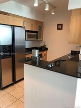 325 S Biscayne Blvd, Unit 1716 in Miami, FL - Building Photo - Building Photo