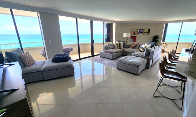 5070 N Ocean Dr in Riviera Beach, FL - Building Photo - Building Photo