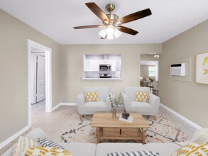 203 5th Ave NW in Ruskin, FL - Building Photo - Building Photo
