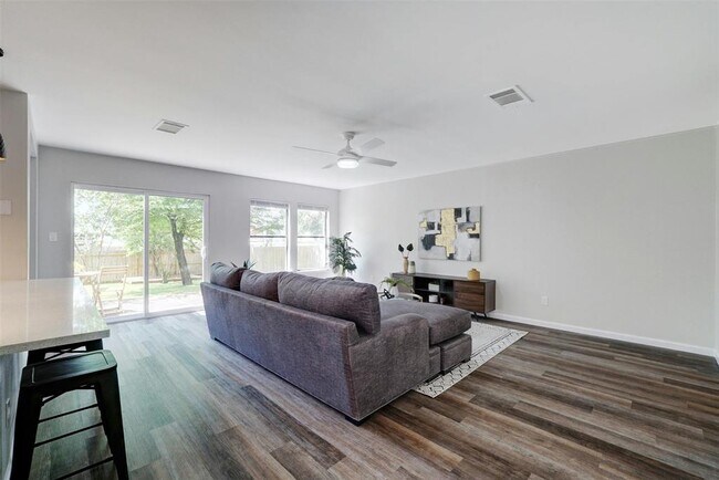 1109 Minerva St in Austin, TX - Building Photo - Building Photo