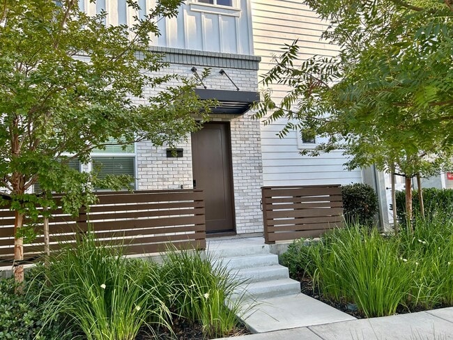 property at 1460 Civic Center Dr