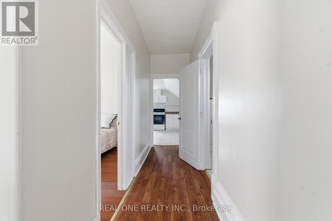 162 Darling St in Brantford, ON - Building Photo - Building Photo