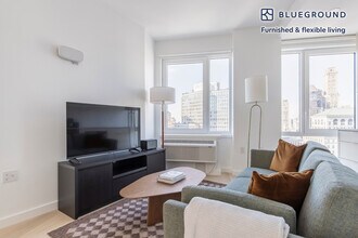 150 Lawrence St in Brooklyn, NY - Foto de edificio - Building Photo