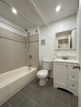 149 Forest Ave in Fox Lake, IL - Foto de edificio - Building Photo