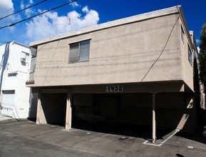 1452 Berkeley St in Santa Monica, CA - Building Photo - Building Photo