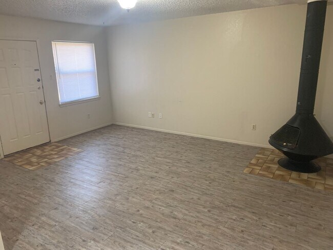 6118 37th St-Unit -6118-B 37th in Lubbock, TX - Building Photo - Building Photo