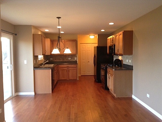 25139 Presidential Ave in Plainfield, IL - Building Photo - Building Photo
