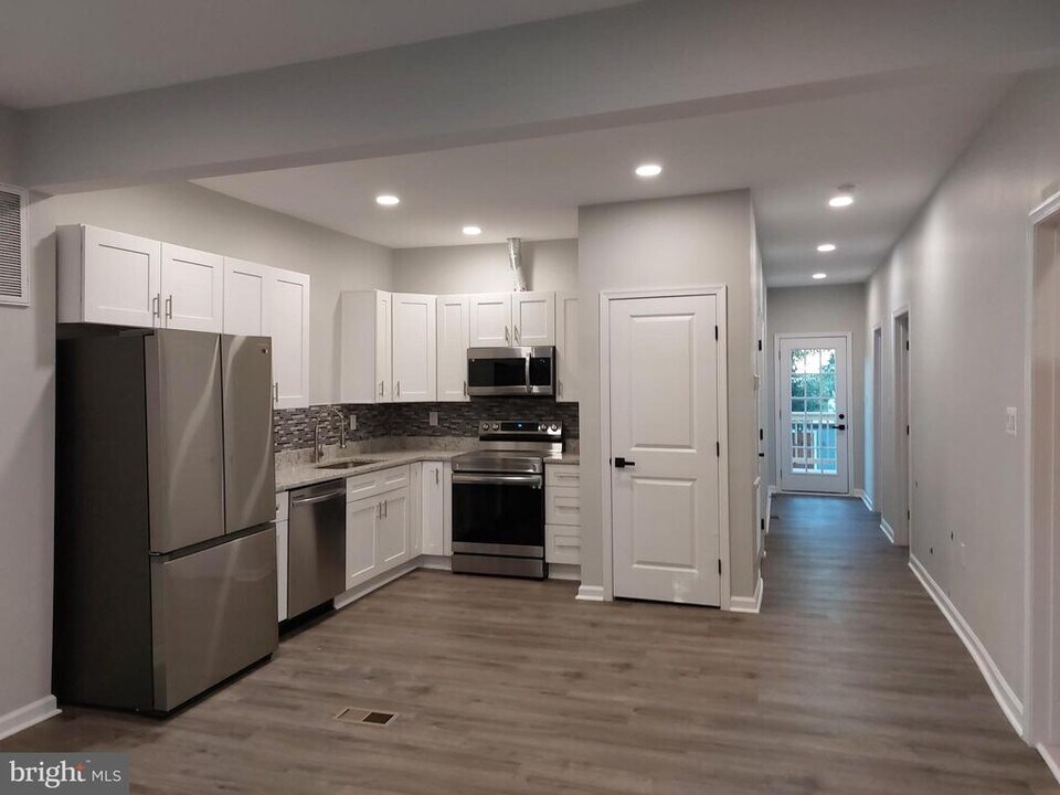 446 N Loudoun St in Winchester, VA - Building Photo