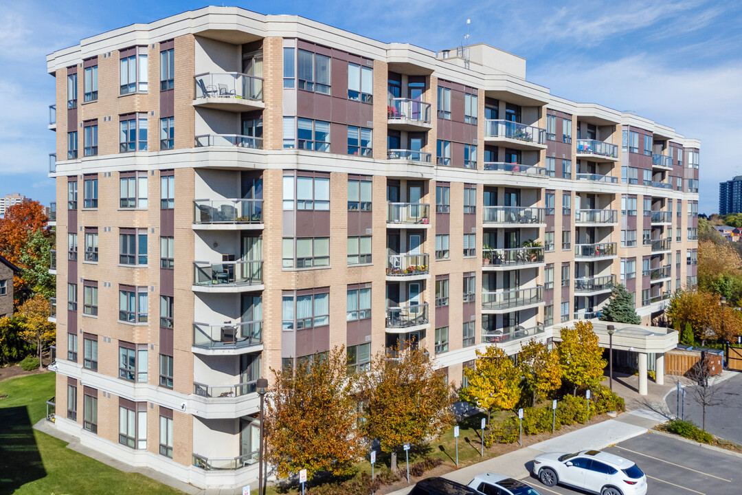 300 Ray Lawson Blvd in Brampton, ON - Building Photo